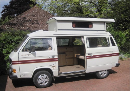 A VW T3 Campervan called Dormi and 6 Side view with roof up 1 for hire in Bracknell, Berkshire