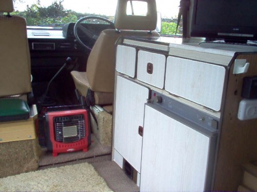A VW T3 Campervan called Nell-T25 and cooking area for hire in forfar, Scotland