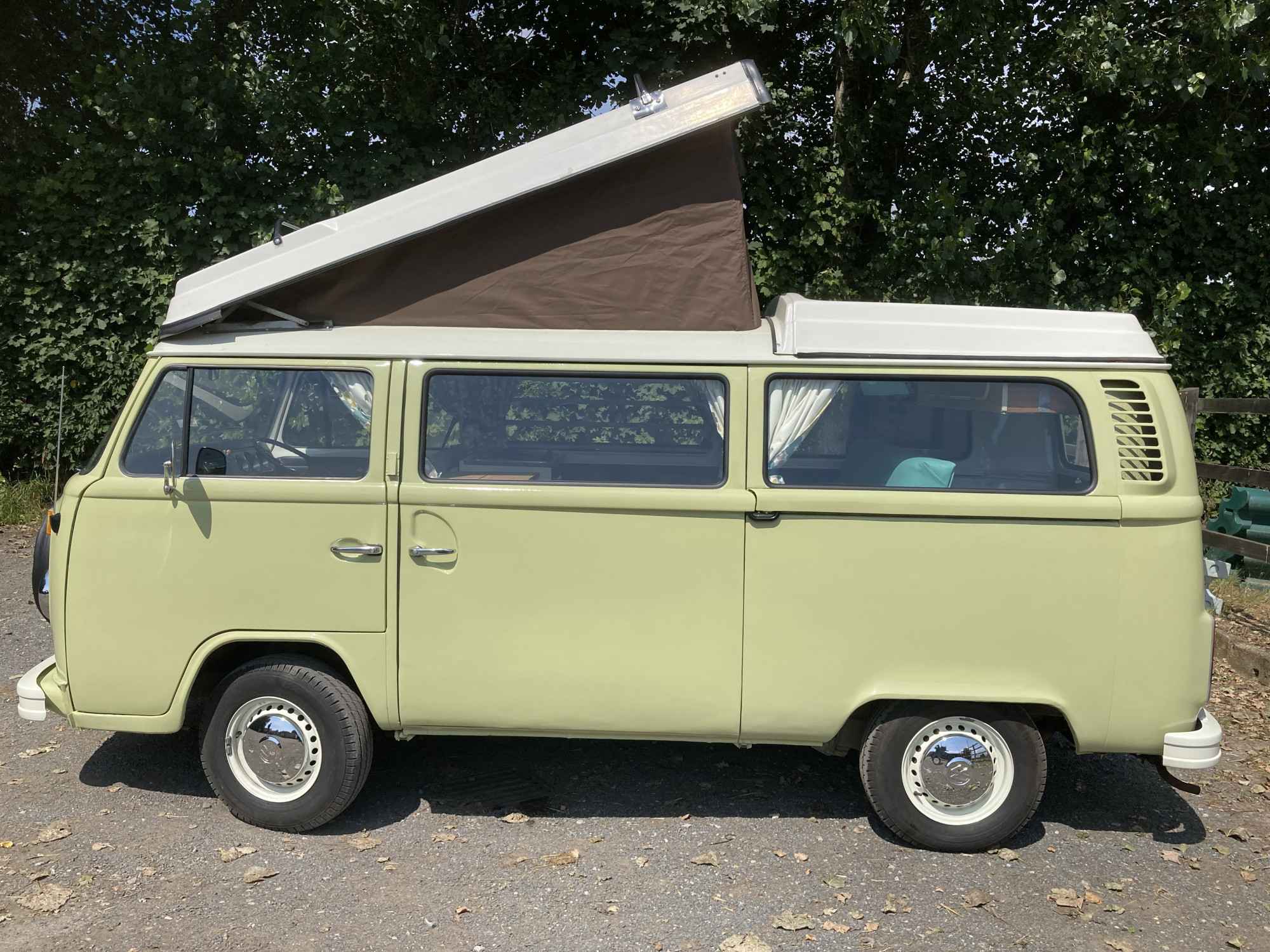 A VW T2 Classic Campervan called Kevin---the---Camper and for hire 