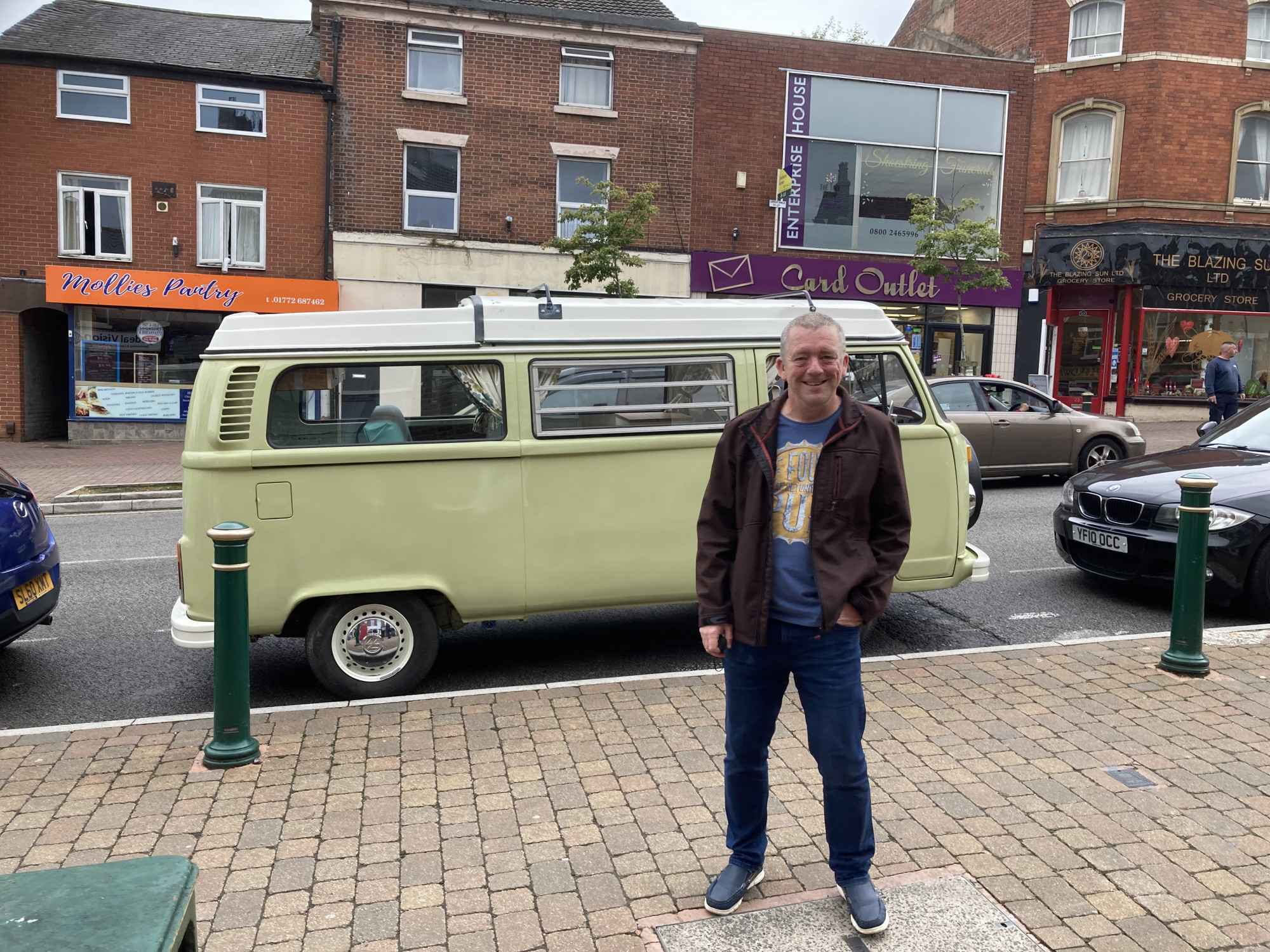 A VW T2 Classic Campervan called Kevin---the---Camper and for hire 