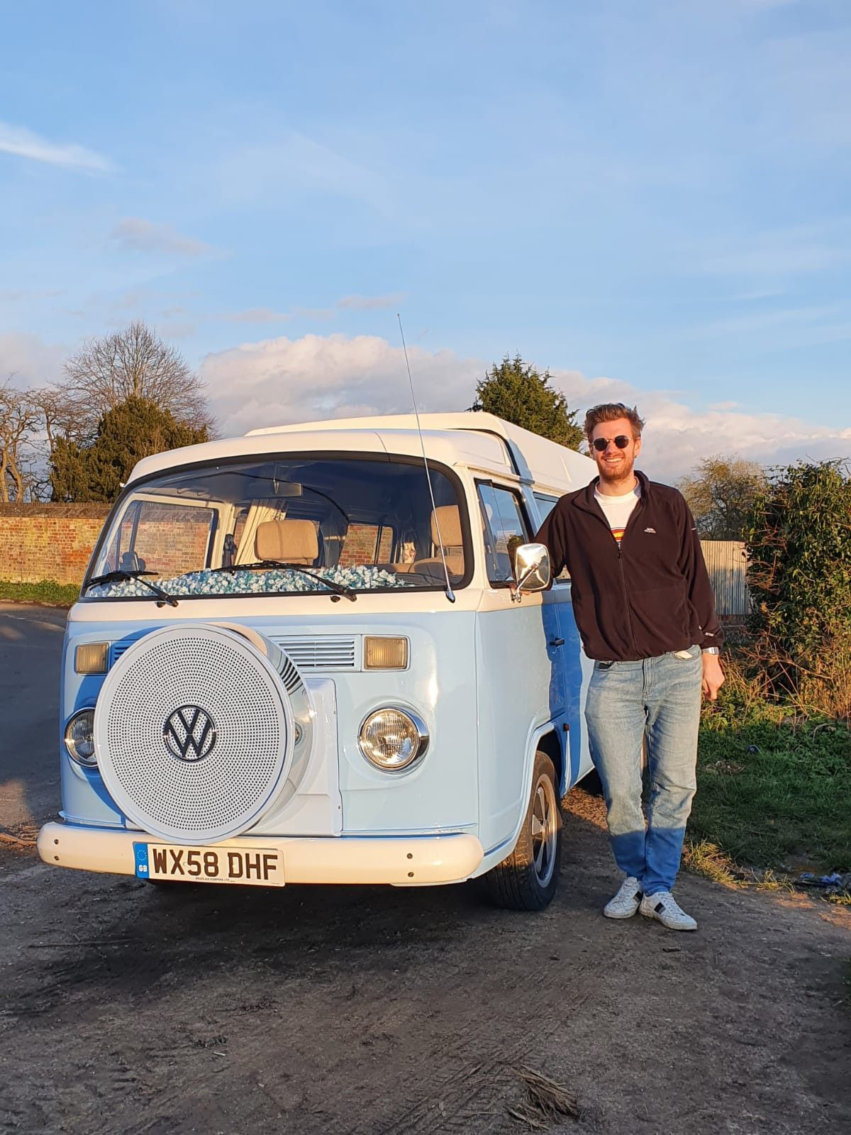 A VW T2 Brazilian Campervan called Skye and for hire in Henley-on-Thames, Oxfordshire