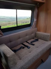 lounge or double bed